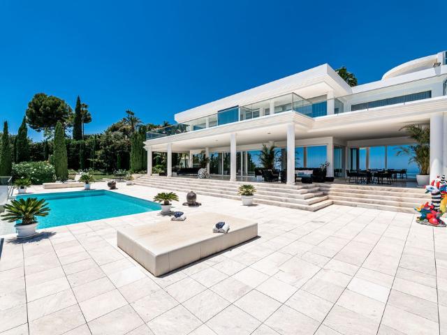 Villa en alquiler en Málaga, Urbanización Los Verdales