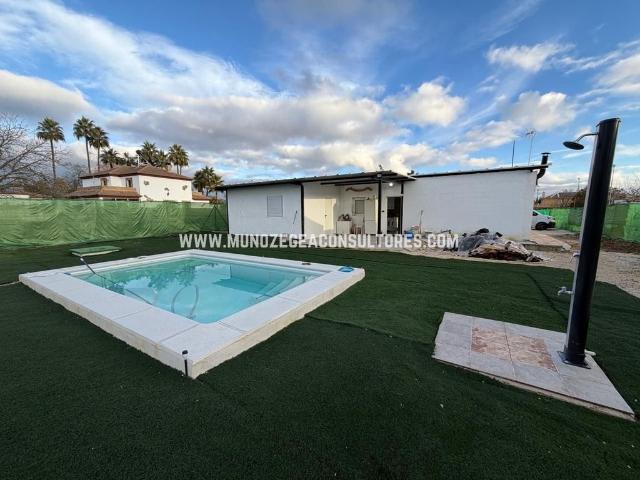 Chalet en alquiler en Campo de Aras, Lucena