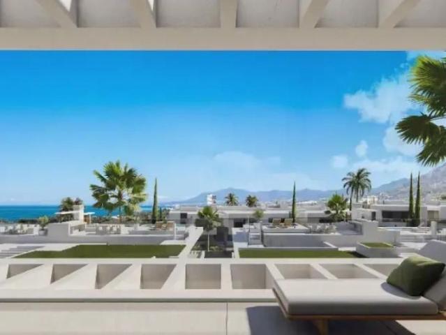 Chalet en venta en Rio Real, Costa del Sol Occidental