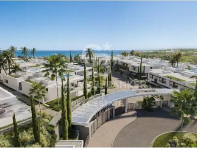 Chalet en venta en Rio Real, Costa del Sol Occidental