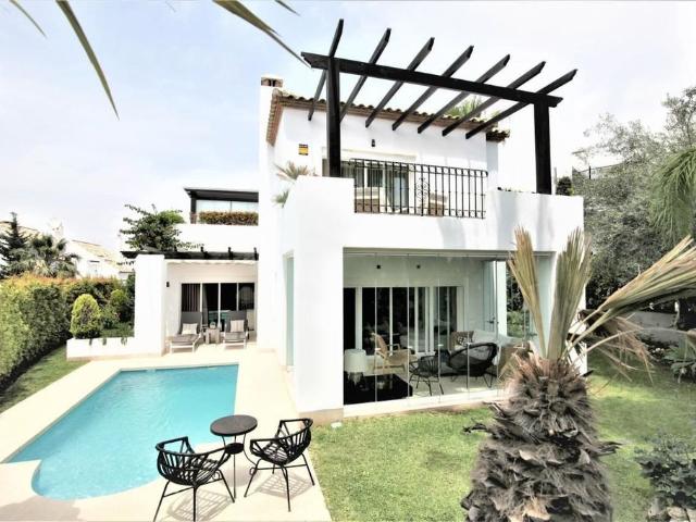 Villa en alquiler en Málaga, Cortijo de Nagüeles