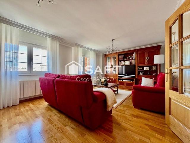 Chalet en venta en Trobajo del Camino, San Andrés Del Rabanedo