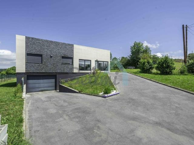 Chalet en venta en Valbona, Siero