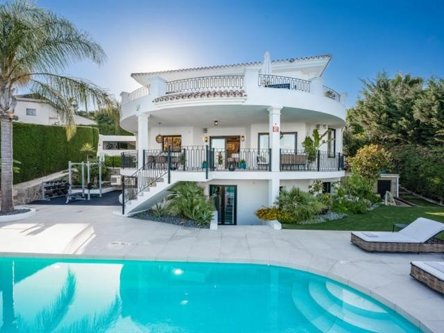 Villa en venta en Benahavís