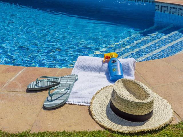 Chalet en alquiler en Barriada Islas Canarias, Costa del Sol Occidental