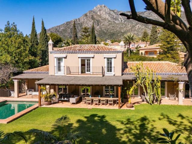 Villa en alquiler en Marbella, Urbanización Los Verdales