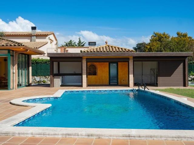 Chalet en venta en Urbanització Golf Peralada, Alt Empordà