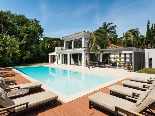 Chalet en venta en Nueva Andalucía, Costa del Sol Occidental