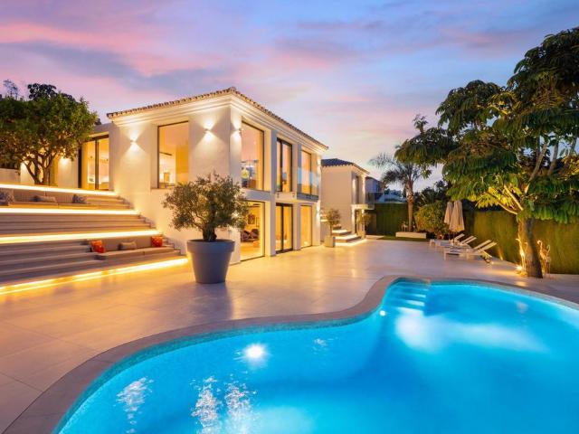 Villa en alquiler en Marbella, La Alzambra
