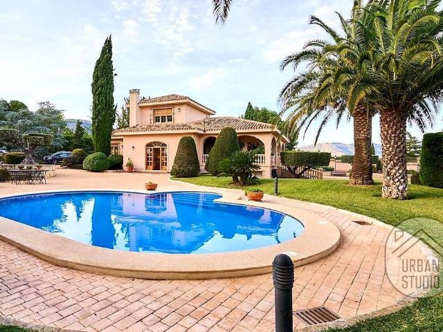 Chalet en venta en el Comtat, Valencia