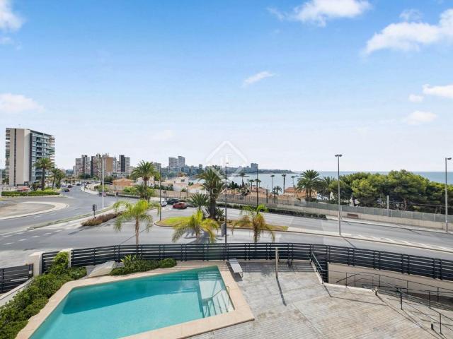 Villa en venta en Alicante