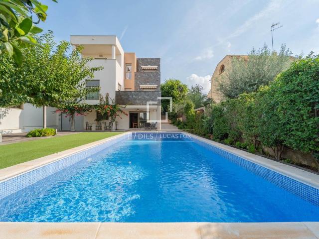 Chalet en venta en Rocafort, València / Valencia