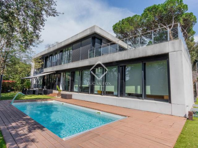 Villa en venta en Girona