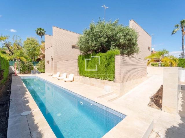 Chalet en venta en l'Horta Nord, Valencia