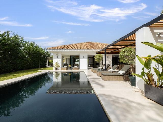 Chalet en venta en Nueva Andalucía, Costa del Sol Occidental