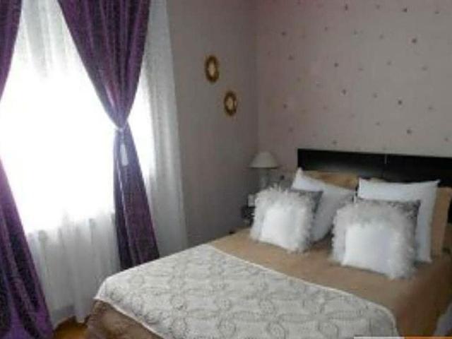 Chalet en venta en Bembrive, Vigo