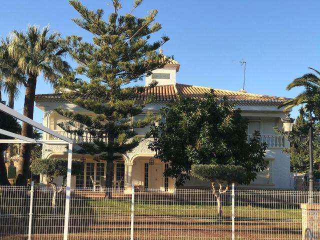 Chalet en venta en Urbanización La Zenia II, el Baix Segura / La Vega Baja