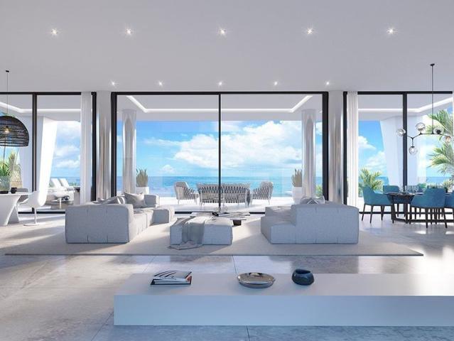 Chalet en venta en Barriada Islas Canarias, Costa del Sol Occidental
