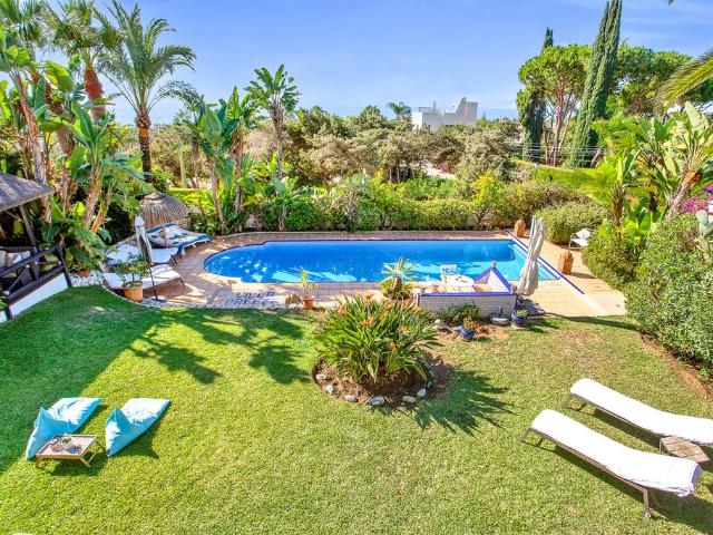 Chalet en venta en El Rosario, Costa del Sol Occidental