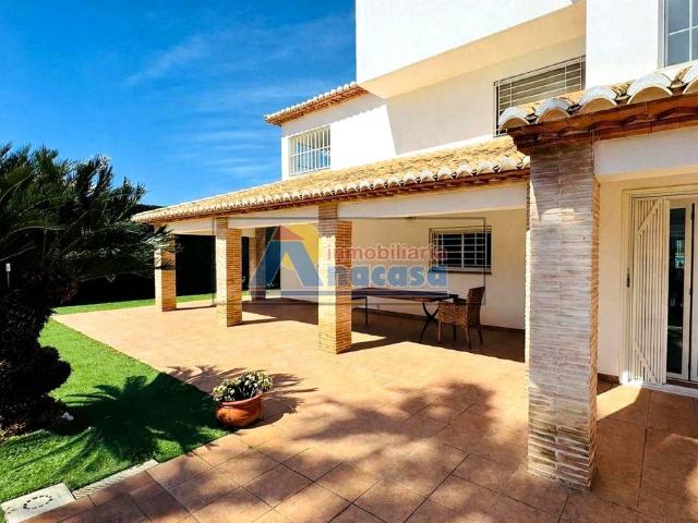 Chalet en venta en Urbanització Platja d'Oliva, la Safor