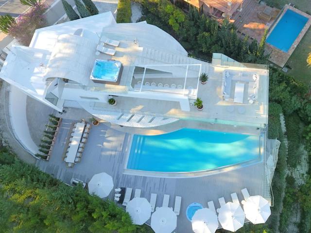 Villa en alquiler en Marbella, La Alzambra