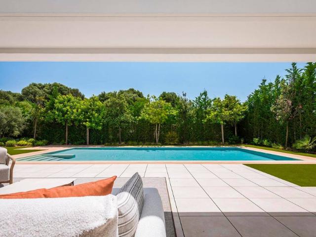 Chalet en venta en Barriada Islas Canarias, Costa del Sol Occidental