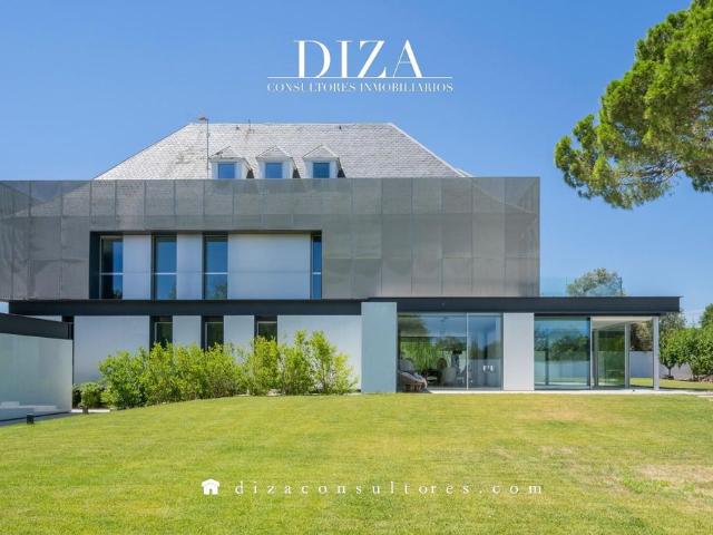 Chalet en venta en Somosaguas Sur, Pozuelo de Alarcón
