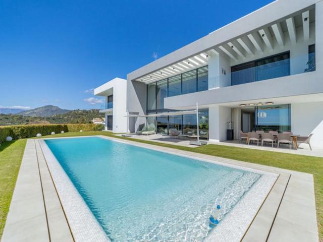 Chalet en venta en Artola, Costa del Sol Occidental