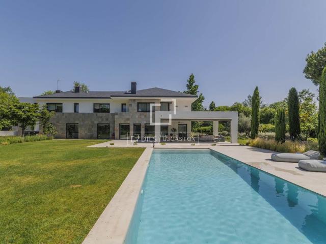 Chalet en venta en Pozuelo De Alarcón, Madrid