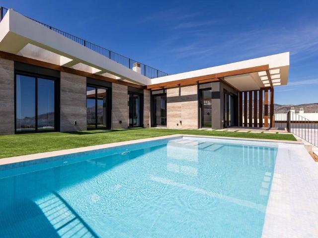 Chalet en venta en Polop, Valencia