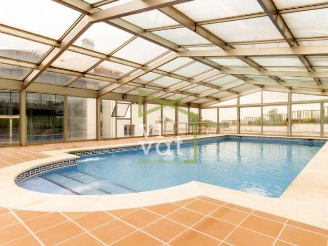 Villa en venta en Oviedo, Villamiana