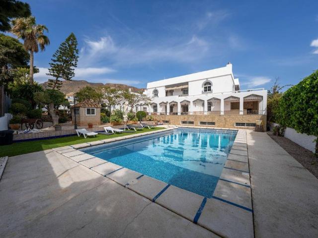 Chalet en venta en Aguadulce, Roquetas De Mar