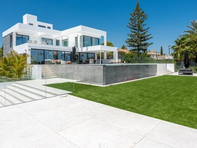 Chalet en venta en La Alquería-El Paraíso, Costa del Sol Occidental