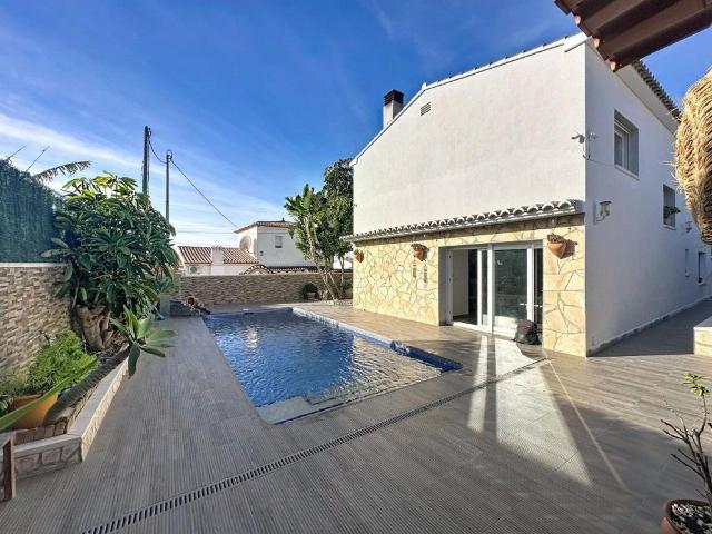 Chalet en venta en la Marina Alta, Valencia
