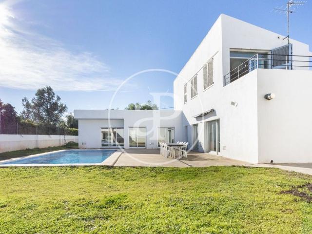 Chalet en venta en l'Horta Nord, Valencia