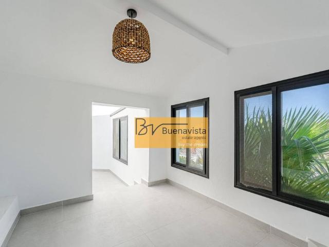 Chalet en venta en Santiago del Teide, Canarias