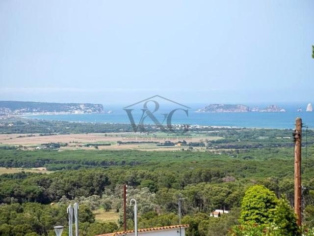 Chalet en venta en Mas Tomasi, Baix Empordà