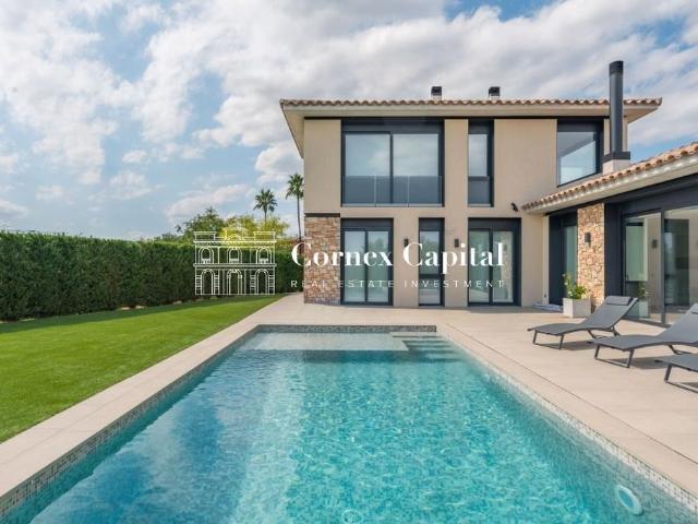 Chalet en venta en Navata, Girona