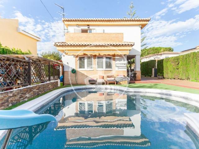 Chalet en venta en Montcanyada, Paterna