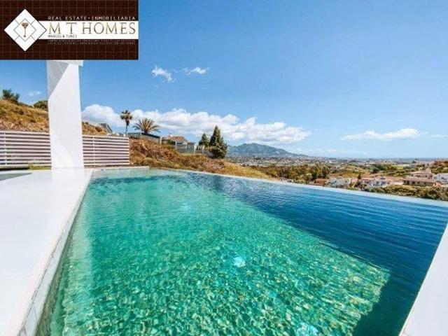Chalet en venta en Cerros del Águila, Costa del Sol Occidental