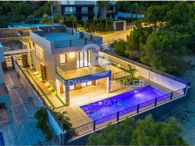 Villa en venta en Finestrat, Urbanització Golf Badia