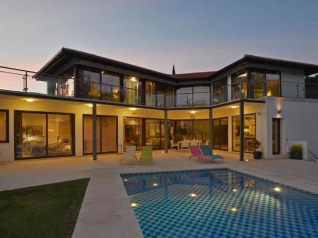 Villa en alquiler en Marbella, La Alzambra