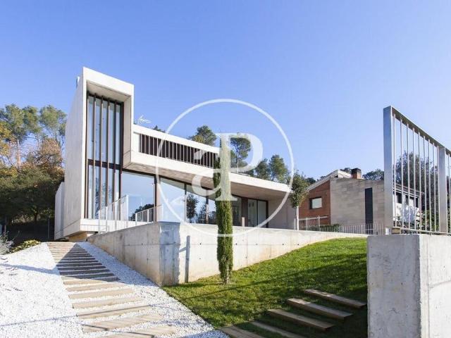 Villa en venta en Sant Cugat Del Vallès