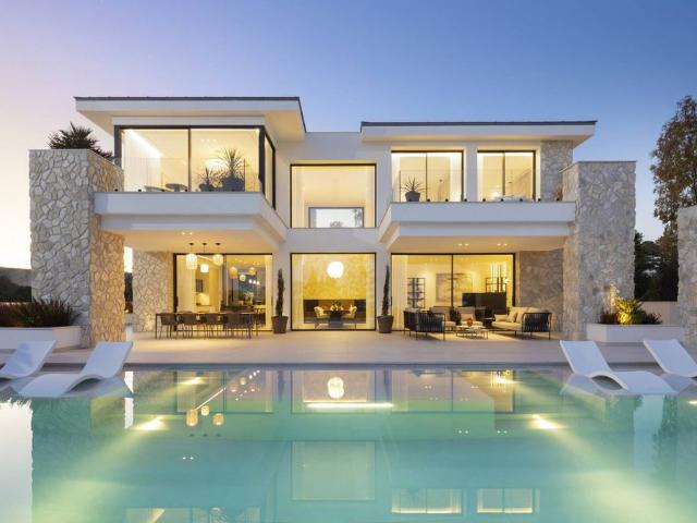 Villa en venta en Málaga, Val de Guadalmina