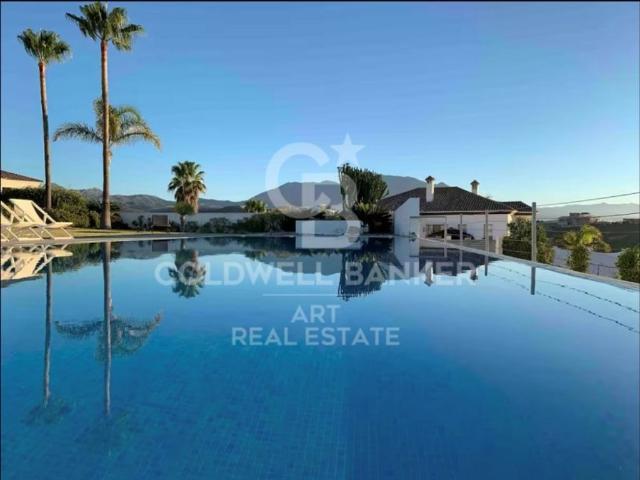 Chalet en venta en San Luis de Sabinillas, Costa del Sol Occidental
