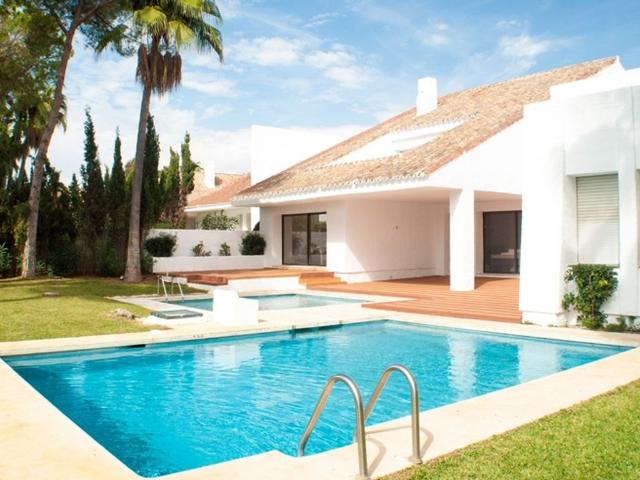 Villa en alquiler en Marbella, Miraflores
