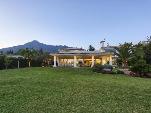 Villa en alquiler en Málaga, Urbanización Los Verdales