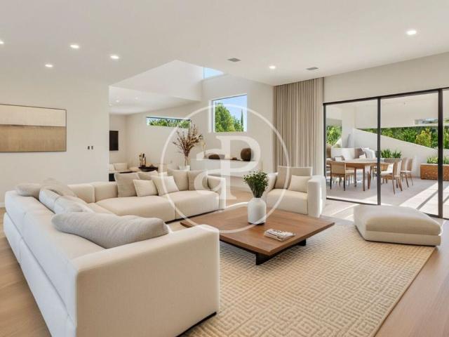 Villa en venta en Sant Cugat Del Vallès
