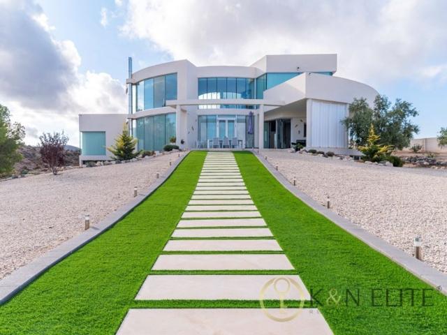Chalet en venta en el Vinalopó Mitjà / El Vinalopó Medio, Valencia