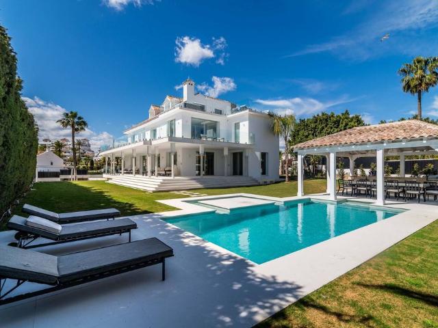 Villa en alquiler en Marbella, La Alzambra